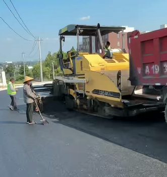 在鄭州瀝青路面施工中,“細節”往往決定成敗。